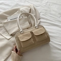 Khaki Canvas Achsel-Tragetasche mit weißem Besatz und zwei Vordertaschen - Khaki