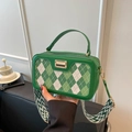 Borsa a scatola verde con motivo a rombi, fibbia dorata e tracolla intrecciata - Verde
