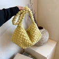 Elegante borsa a tracolla plissettata giallo pallido con trama a bolle in stile moderno - Giallo