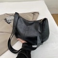 Chic black hobo tote bag in lychee pattern faux leather with gold zipper for women - No Pendant / Black