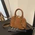 Deep brown glossy patent shell bag with golden hardware and detachable shoulder strap - No Pendant / Brown