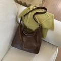 Borsa hobo retrò marrone scuro in PU con tracolla regolabile e trama in pelle - Marrone