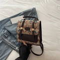 Mini sac à dos rétro en jacquard tissé avec cuir marron et motifs de losanges - Khaki