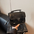 Borsa a mano retrò in pelle nera con fibbia in metallo vintage e manico superiore - Nero