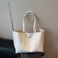 Minimalistische witte kunstlederen draagtas met metalen gespen en Fashion-print op de tas - Wit