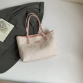 Chic quilted tote bag in cream white and pink trim with elegant chain strap and logo - Pink Without Pendant