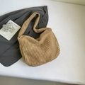 Damen-Tragetasche aus khakifarbenem Cord mit dicker Rippstruktur und breitem Schultergurt - Braun