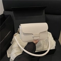 Borsa a tracolla in pelle opaca beige crema con manico rigido in una confezione regalo premium - Bianco