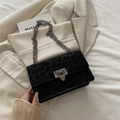 Borsa a tracolla nera leopardata con catena argentata e fibbia in metallo di tendenza - Nero