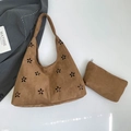 Borsa a tracolla marrone in finta pelle scamosciata con fiori e astuccio interno - Borsa Tote E Pochette Coordinata Con Zip / Marrone