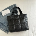Bolso tote acolchado negro de algodón espacial con diseño de cuadros acolchados - Negro