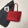 Borsa tote rossa trapuntata in pelle PU con fiocco argentato per un uso quotidiano elegante - Rosso