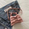 Rosa Schultertasche mit Schleife, gewebten Griffen und gebogenem Boden für Damen - Rosa