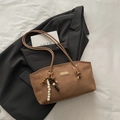 Vintage brown faux suede tote bag with beaded tassel and fashion label for women - Brown with Pendant