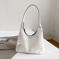 Borsa hobo minimalista in pelle bianca con logo HYLLZZA LOHDON e tracolla sottile - Bianco