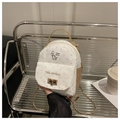 Mini mochila de lunares con cierre de metal dorado e ilustración de gato elegante - Blanco Roto