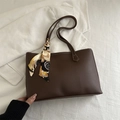 Grand sac cabas vintage en cuir marron avec foulard en soie et surpiqûres blanches - Brun Foncé