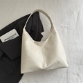 Borsa a tracolla minimalista bianco crema in morbida ecopelle stropicciata capiente - Bianco Sporco