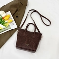 Bolso tote retro marrón oscuro de gran capacidad con textura de mármol y correa - Marrón