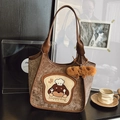 Bolso tote de pana marrón con bordado de perro y colgante de croissant de peluche - Con Colgante / Marrón