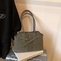 Olive green tote bag with cross strap detail and metal buckle in textured faux leather - No Pendant / Green