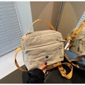 Borsa a tracolla in nylon beige con tasche multiple e cinturino jacquard arancione - Bianco e Arancione