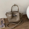 Sac seau plissé minimaliste gris éléphant avec détail de porte-monnaie assorti - Gris éléphant