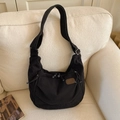 Vielseitige schwarze Nylon-Hobo-Tasche mit verstellbarem breitem Schultergurt aus Canvas - Schwarz