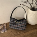 Bolso de hombro vintage a cuadros con hebilla de cuero y detalles metálicos dorados - Pata de Gallo Negro