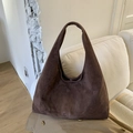 Grande borsa tote in pelle scamosciata marrone scuro con design minimalista - Marrone