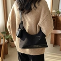 Retro Schultertasche aus schwarzem Canvas und Leder mit passender kleiner Tasche - Schwarz