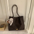 Retro large capacity dark brown tote bag with suede texture and rabbit charm pendant - Coffee (With Plush Pendant)