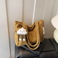 Bolso tote grande de pana amarillo mostaza con colgante de nube suave y rayas verticales - Marrón con colgante