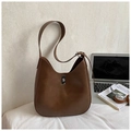 Retro brown saddle-shaped shoulder bag in premium faux leather with silver buckle - Dark Brown Without Pendant