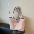 Borsa tote rosa in nylon stropicciato con ampia tasca frontale e tasche laterali - Rosa