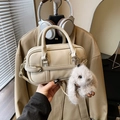 Bolso tipo almohada retro crema con hebilla de anillo y lindo colgante de conejo de peluche - Gris Arroz Con Colgante
