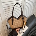 Vintage-Beuteltasche aus plissiertem khakifarbenem Leder mit braunem Besatz - Hellbeige