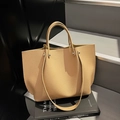Bolso tote minimalista de cuero granulado camel con asas superiores y bandolera - Estilo de Doble Uso Hombro Y Mano (HK-6020) / Caqui