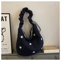 Borsa tote in pile blu scuro con stelle bianche applicate e manico attorcigliato chic - Blu