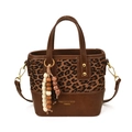 Borsa tote leopardata retrò con cuciture in pelle marrone e ciondolo in legno - Leopardo Marrone