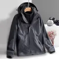 Giacca outdoor 3 in 1 grigia da uomo con pile nero rimovibile e cappuccio - M / Uomo Grigio