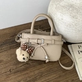 Mini borsa beige con fiocco, trama litchi e ciondolo a forma di orsetto carino - Con Ciondolo / Cachi
