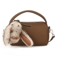 Sac Boston en cuir litchi marron avec pendentif lapin en peluche et bandoulière amovible - Avec Pendentif / Marron