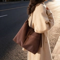 Braune Shopper Tasche aus Wildlederimitat mit großem Fassungsvermögen für Damen - Kaffeebraun