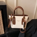 Sac seau chic crème et marron avec breloque décorative en perles de bois - Blanc Cassé