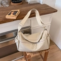 Borsa a tracolla beige minimalista in nylon con cerniere multiple e tracolla - Bianco Sporco
