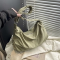 Sac bandoulière en nylon vert herbe clair réglable avec une finition texturée - Vert Forêt