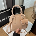 Borsa a tracolla effetto jelly beige con mini portamonete e tracolla regolabile - Cachi
