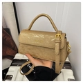 Champagner goldene Umhängetasche mit horizontaler Textur und verstellbarem Riemen - Khaki