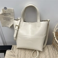 Bolso tote versátil blanco crema de cuero sintético con asas dobles y bandolera - Blanco